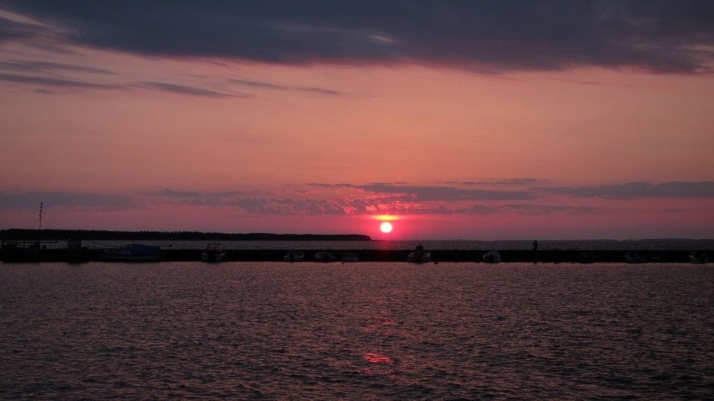 Nida: The Long Way to Get to this Quiet Coastal Village