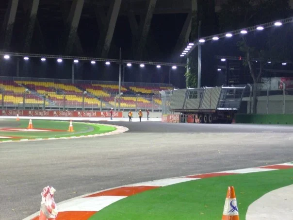 .. right-handed Turn 2, which tightens into Turn 3