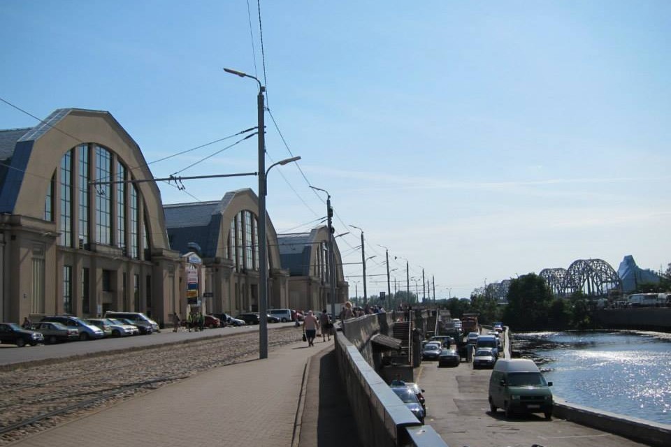 Central tirgus