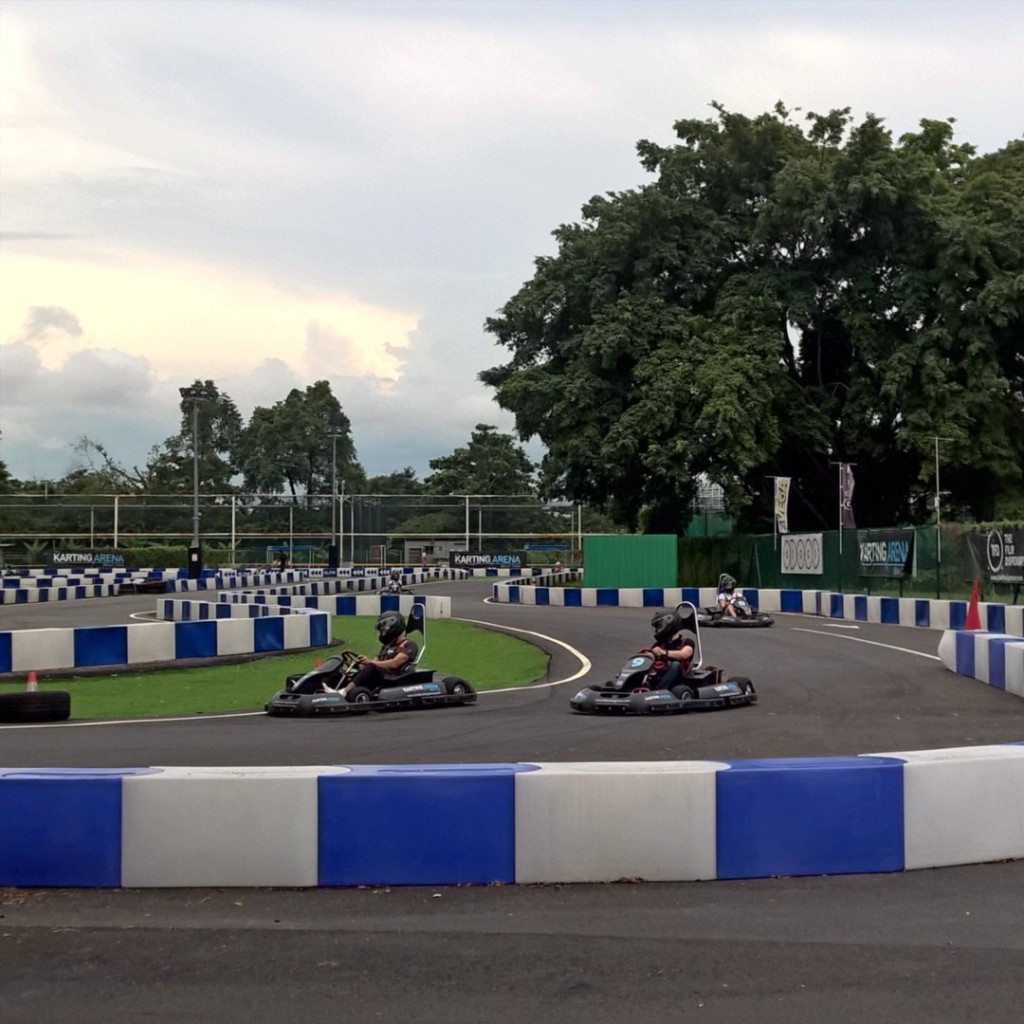 (Closed) The Karting Arena: Electric Dreams in 9 Turns