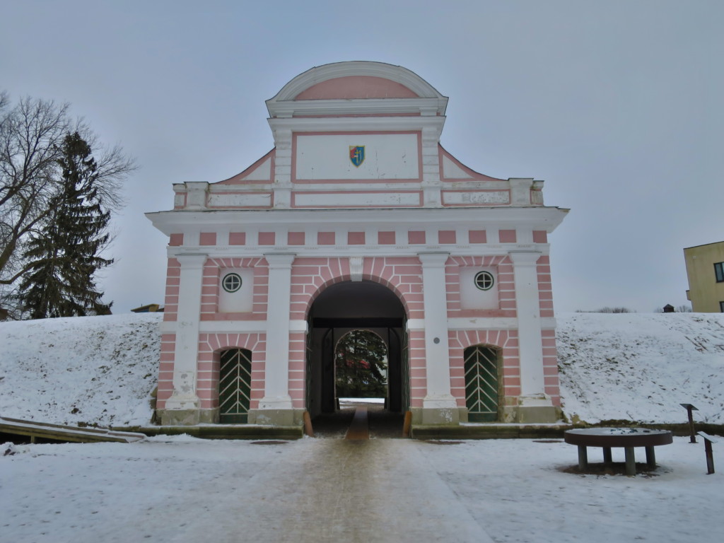 Pärnu in Winter: 4 Famous Sights Transformed